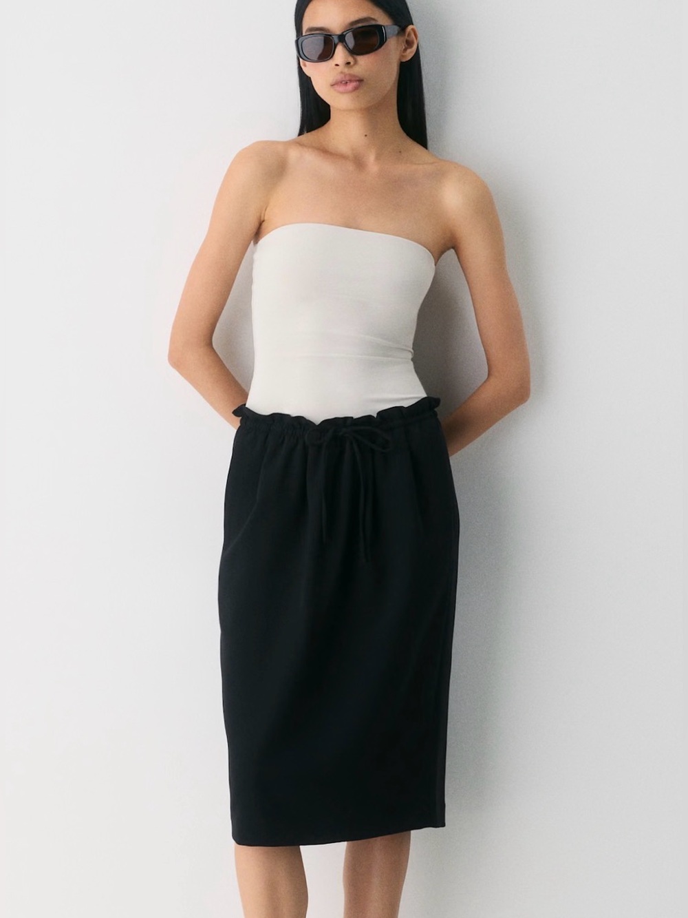 Aritzia Original Contour Appeal Tube Top in Metroplis Taupe